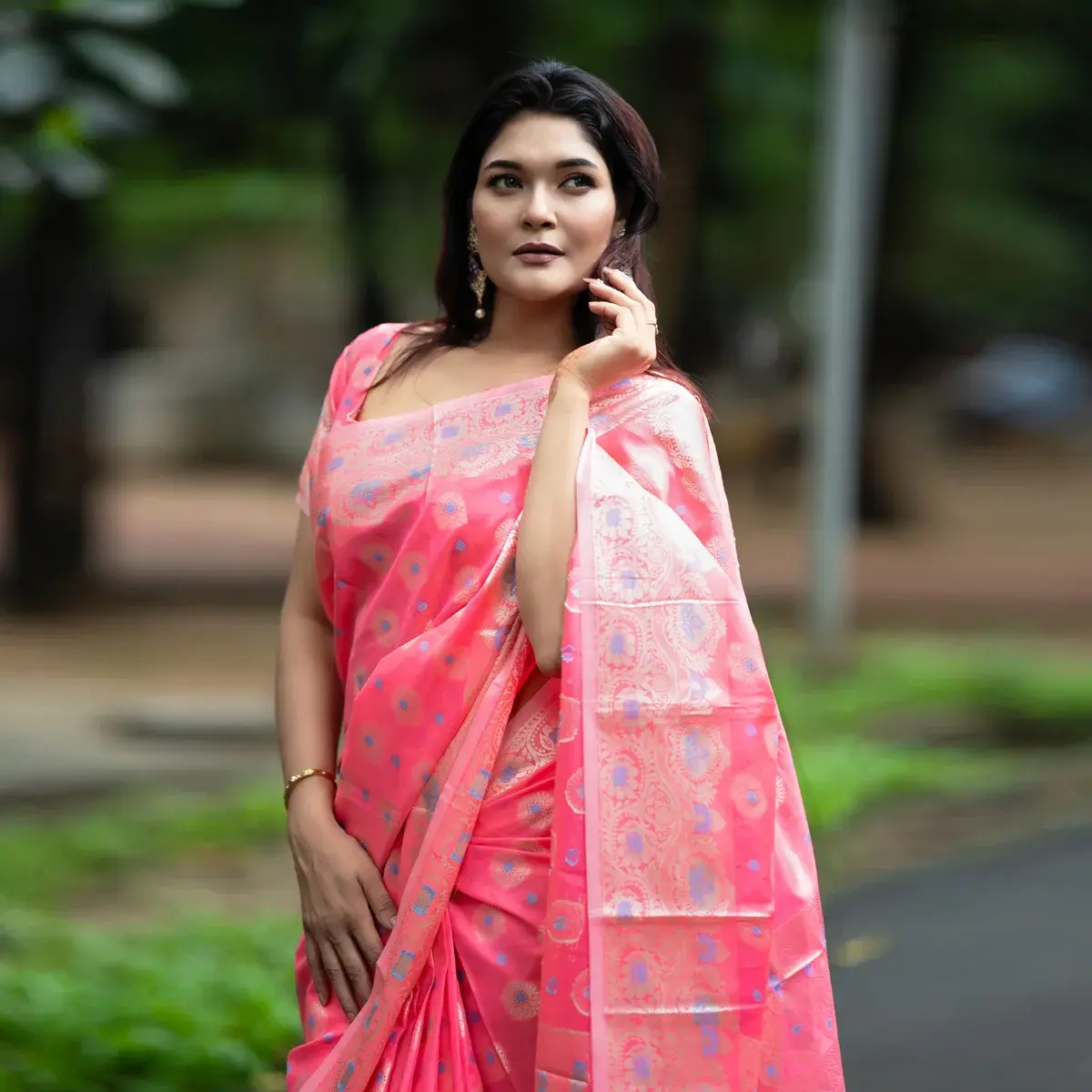 Moharani Katan with Blouse Pices